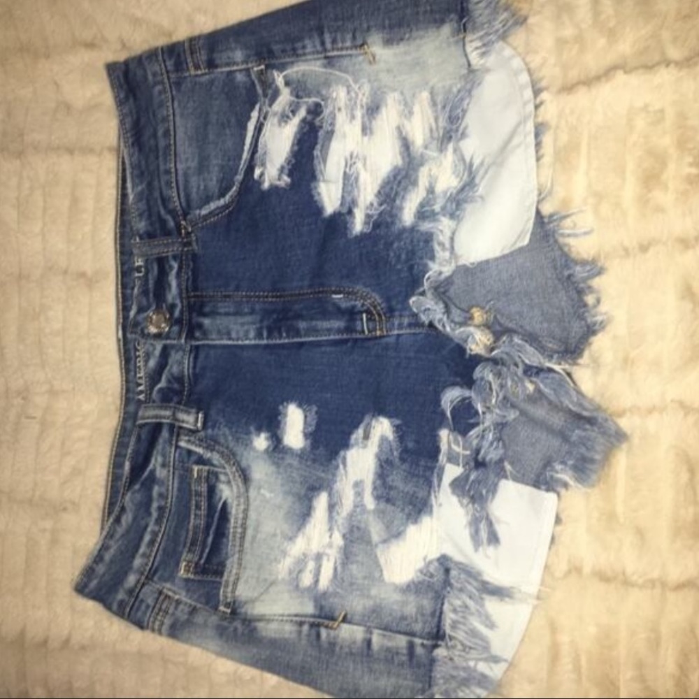 American Eagle Distressed Jean short